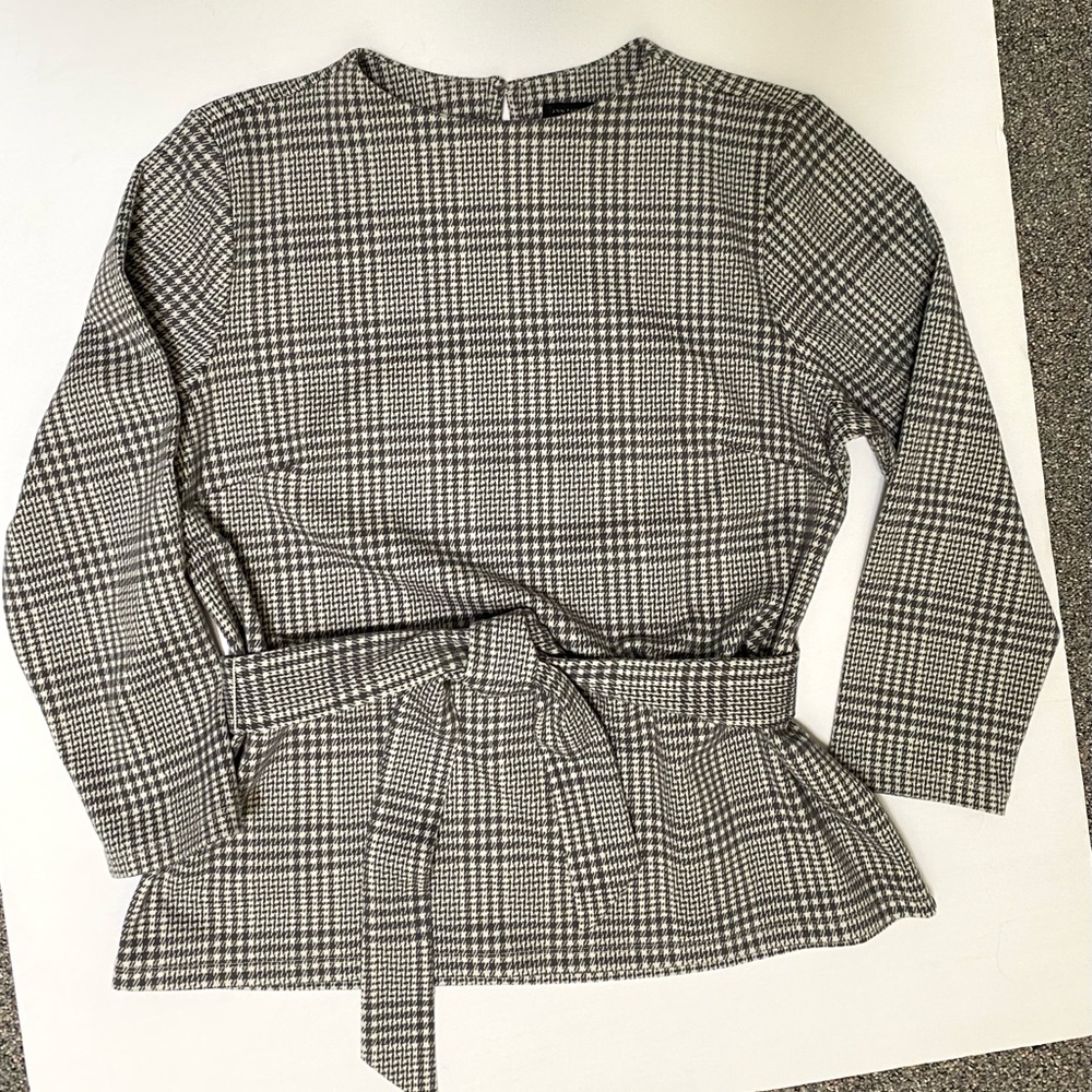 Ann Taylor Gray and White Glen Plaid Long Sleeve Top with Self Tie L